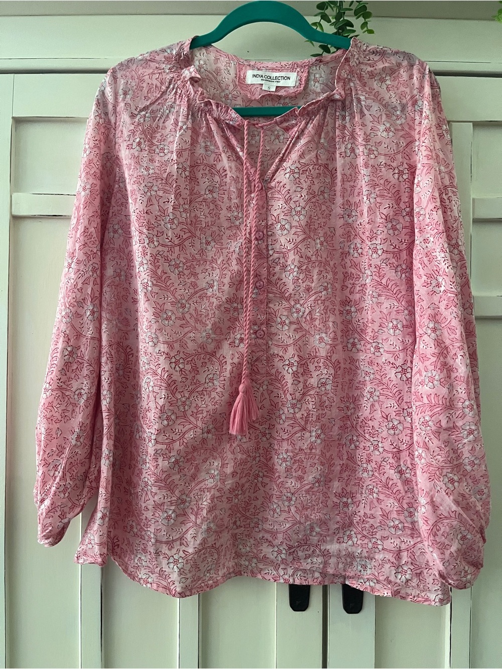 Emerson Fry Pink Floral Split Neckline Tassel Tie Blouse Size S Excellent